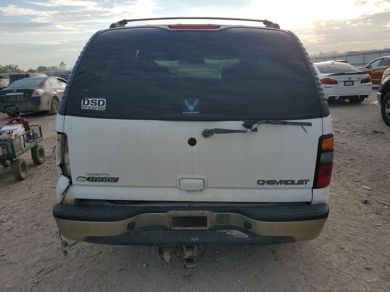 2004 Chevrolet Tahoe K1500 VIN: 1GNEK13T74R298440 Lot: 82432135