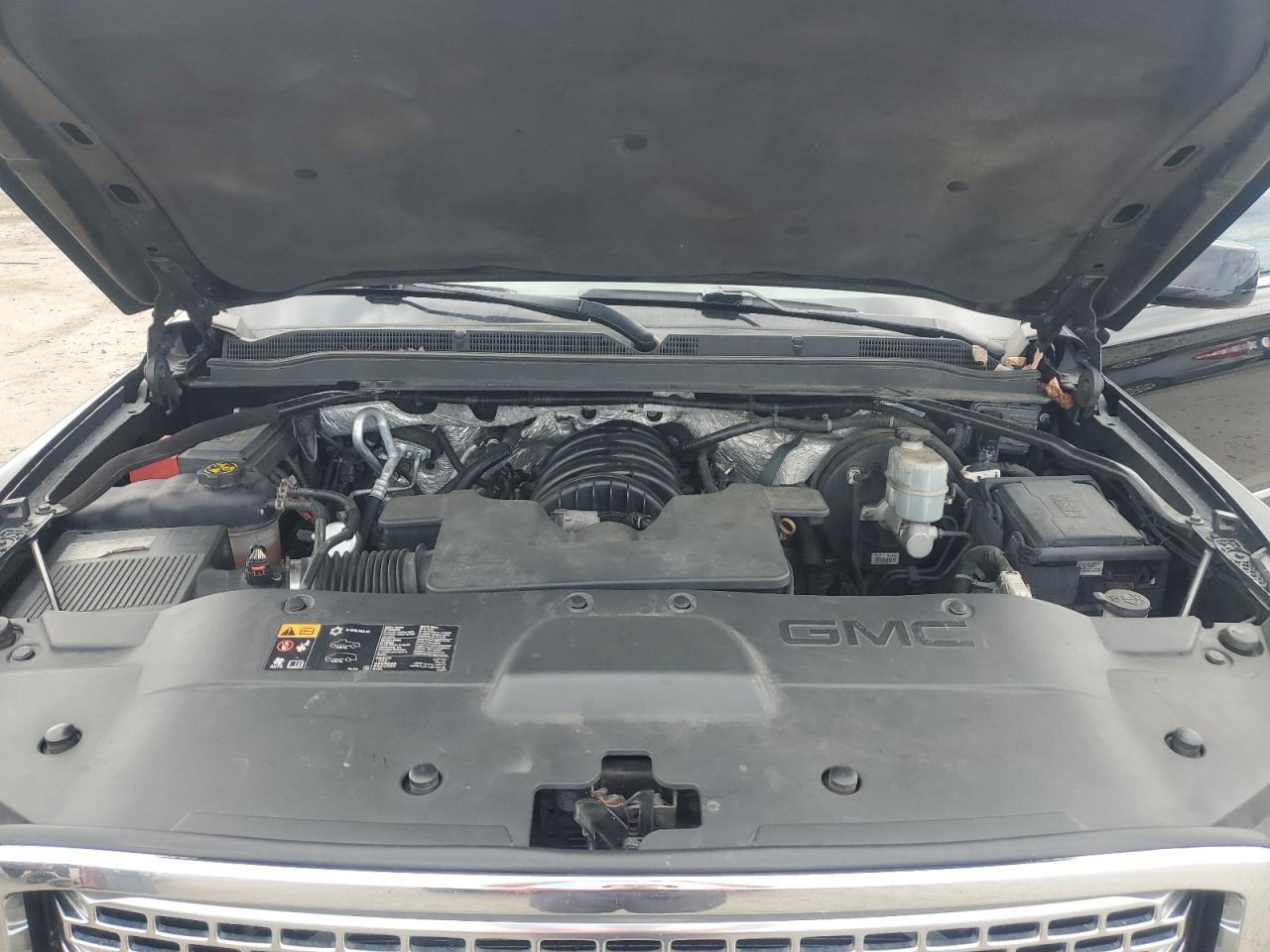 2015 GMC Yukon Xl Denali VIN: 1GKS2JKJ6FR585450 Lot: 86072405