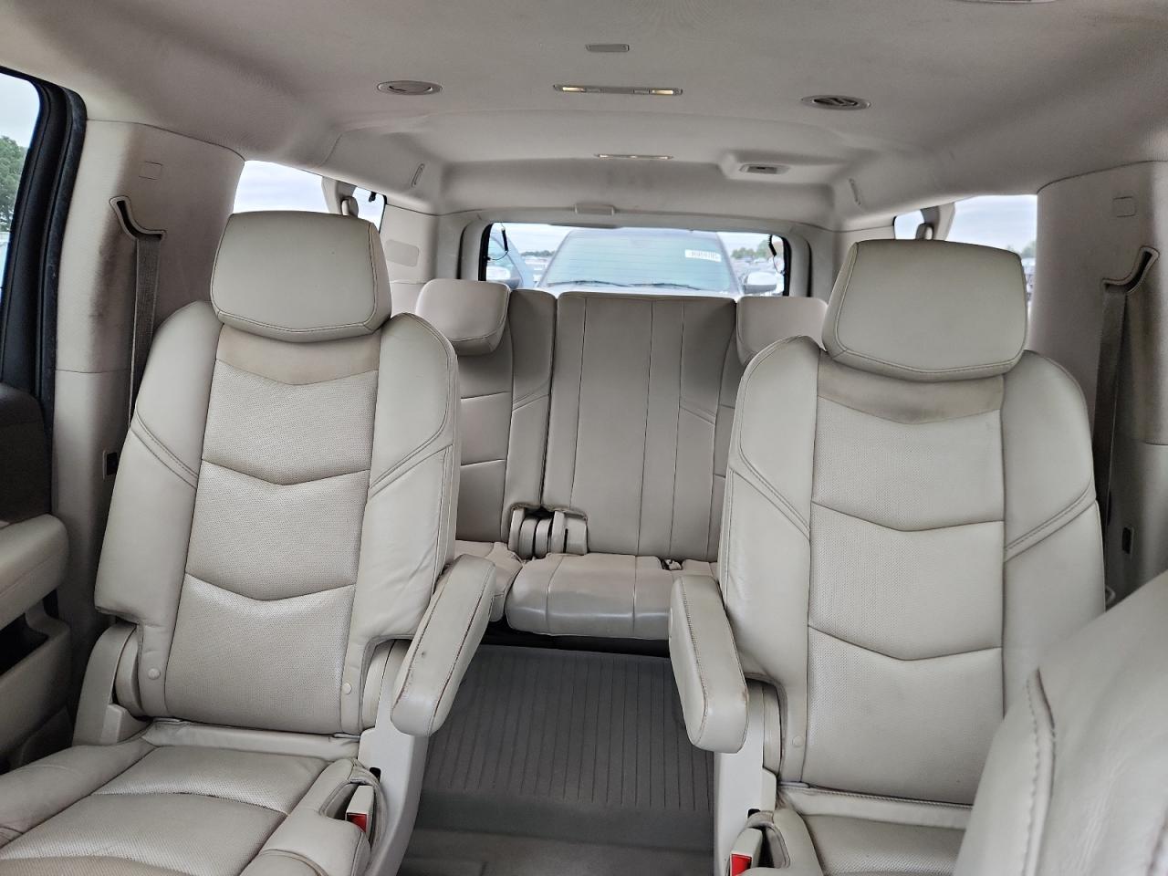 2017 Cadillac Escalade Esv Luxury VIN: 1GYS3HKJ4HR254557 Lot: 86137525