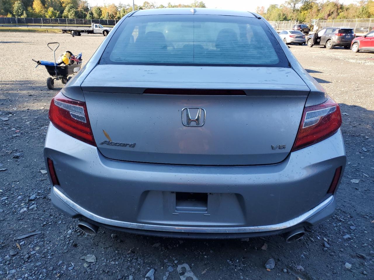 2017 Honda Accord Exl VIN: 1HGCT2B98HA005871 Lot: 87426745