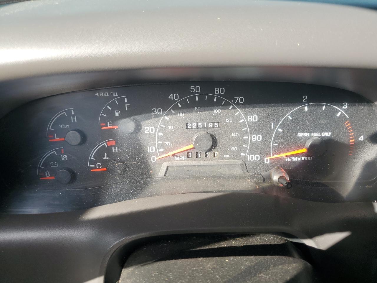 2000 Ford F350 Super Duty VIN: 1FTWX32F0YEB29217 Lot: 84732405