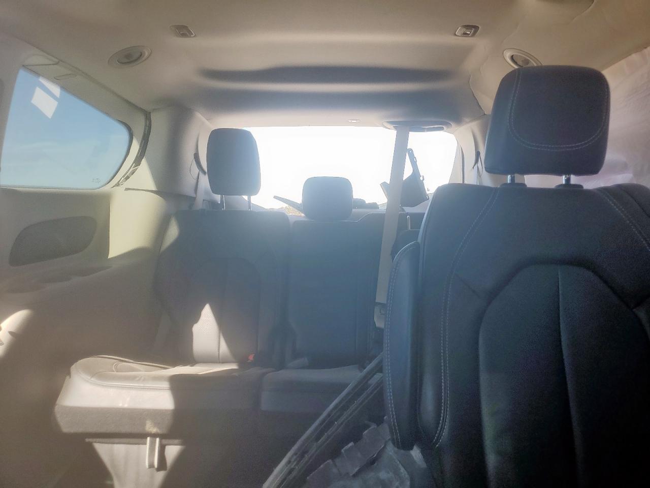 2023 Chrysler Pacifica Touring L VIN: 2C4RC3BG1PR565917 Lot: 86597545