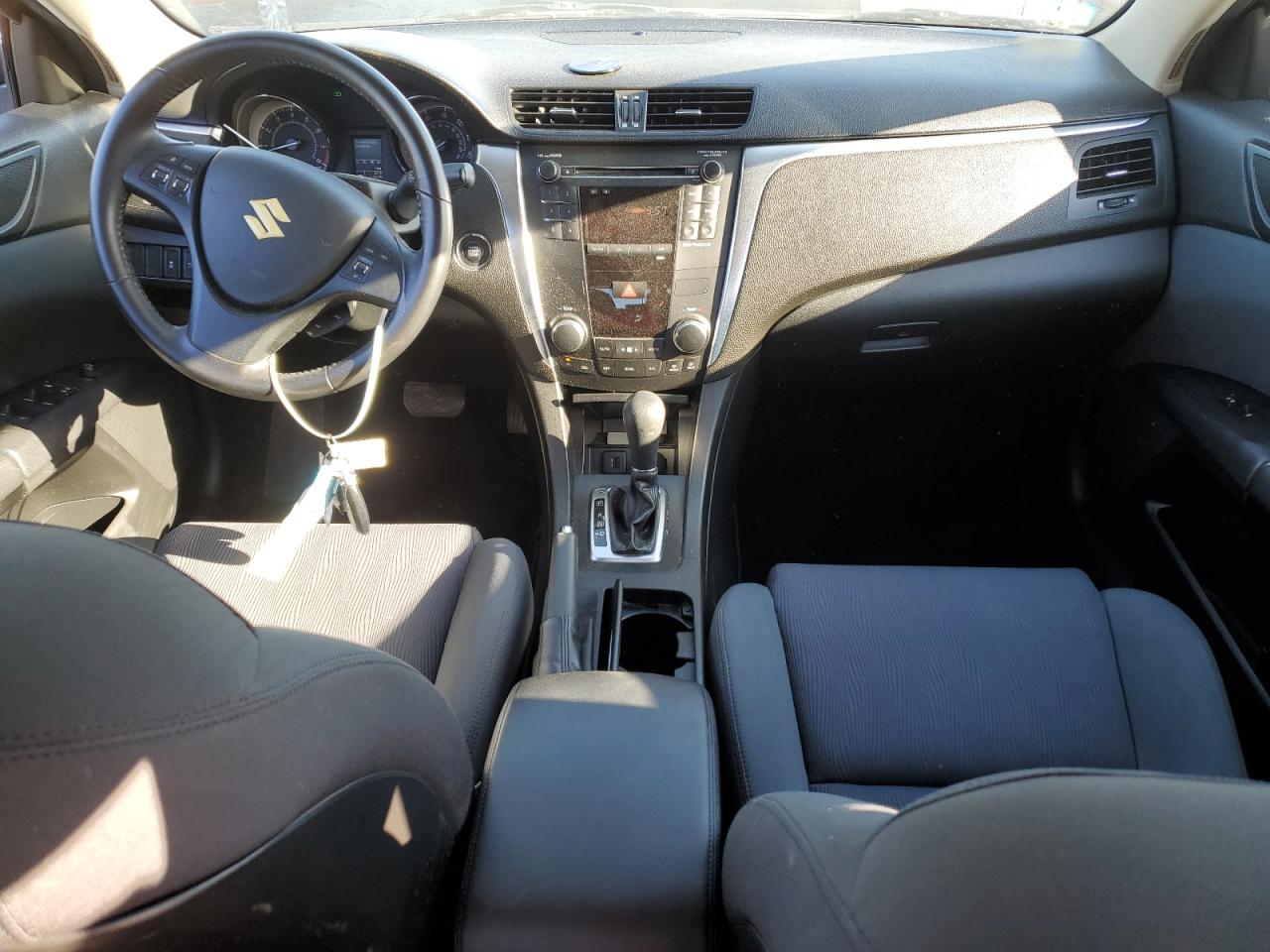 2011 Suzuki Kizashi S VIN: JS2RF9A18B6110379 Lot: 84867835