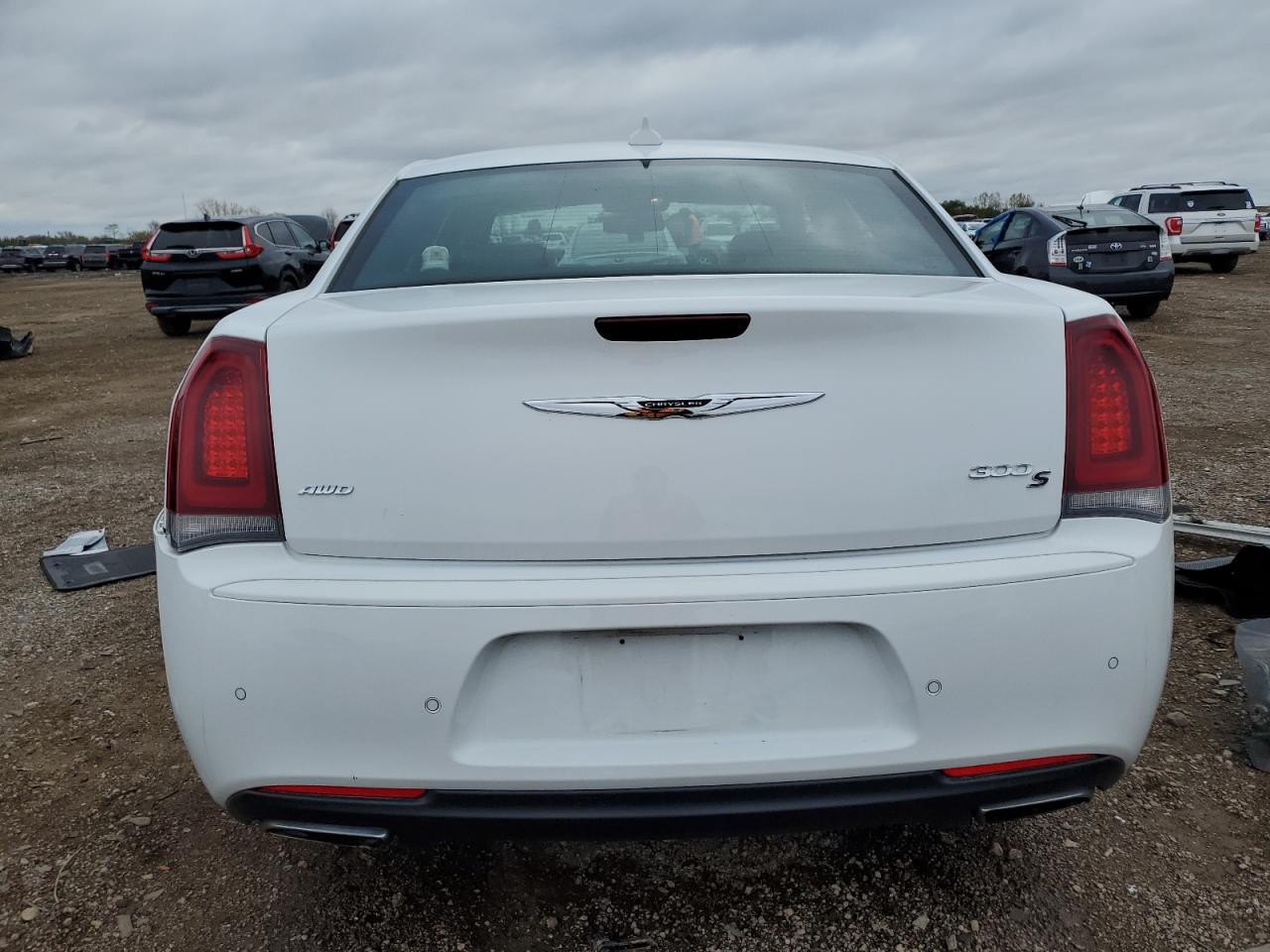 2017 Chrysler 300 S VIN: 2C3CCAGG6HH527002 Lot: 82659385