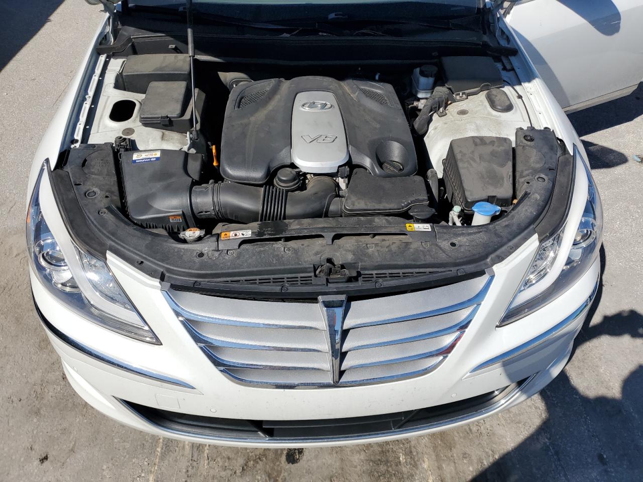 2012 Hyundai Genesis 4.6L VIN: KMHGC4DF1CU204536 Lot: 82448945