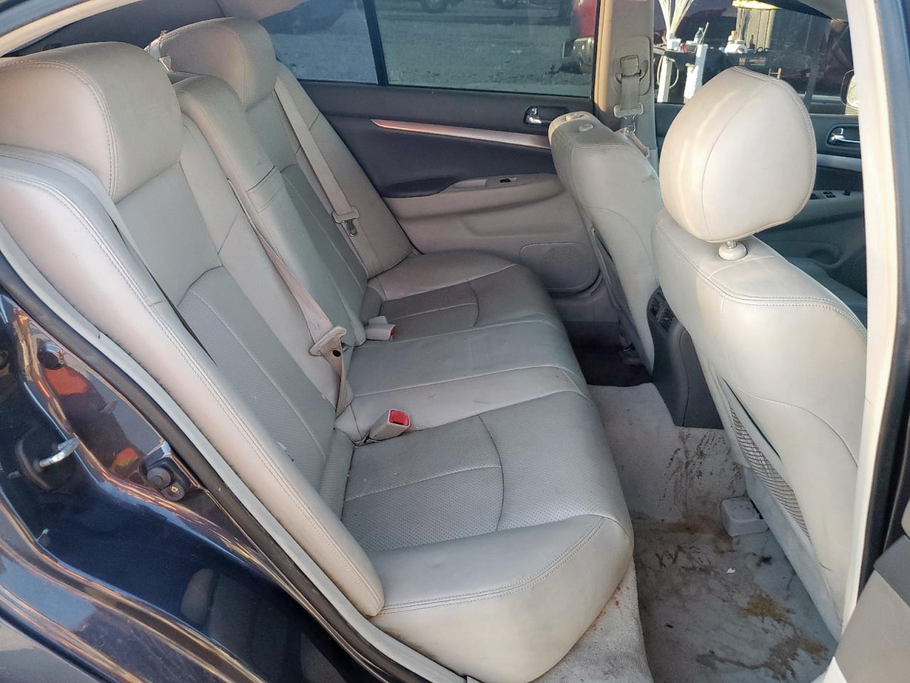 2011 Infiniti G37 Base VIN: JN1CV6AP5BM301035 Lot: 90870525