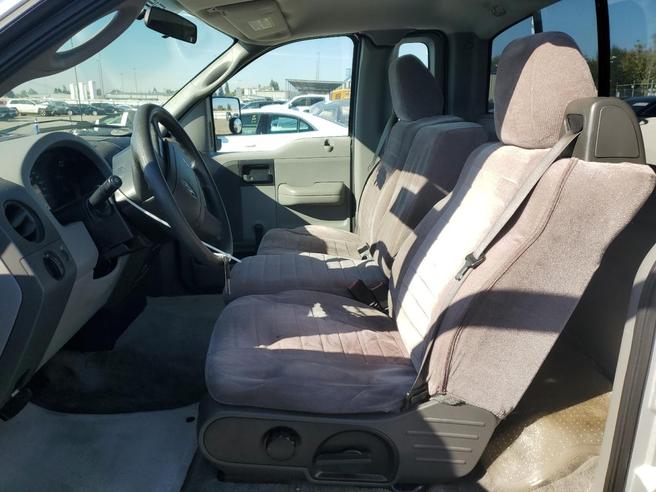 2004 Ford F150 VIN: 1FTRF12WX4NB80545 Lot: 90474115