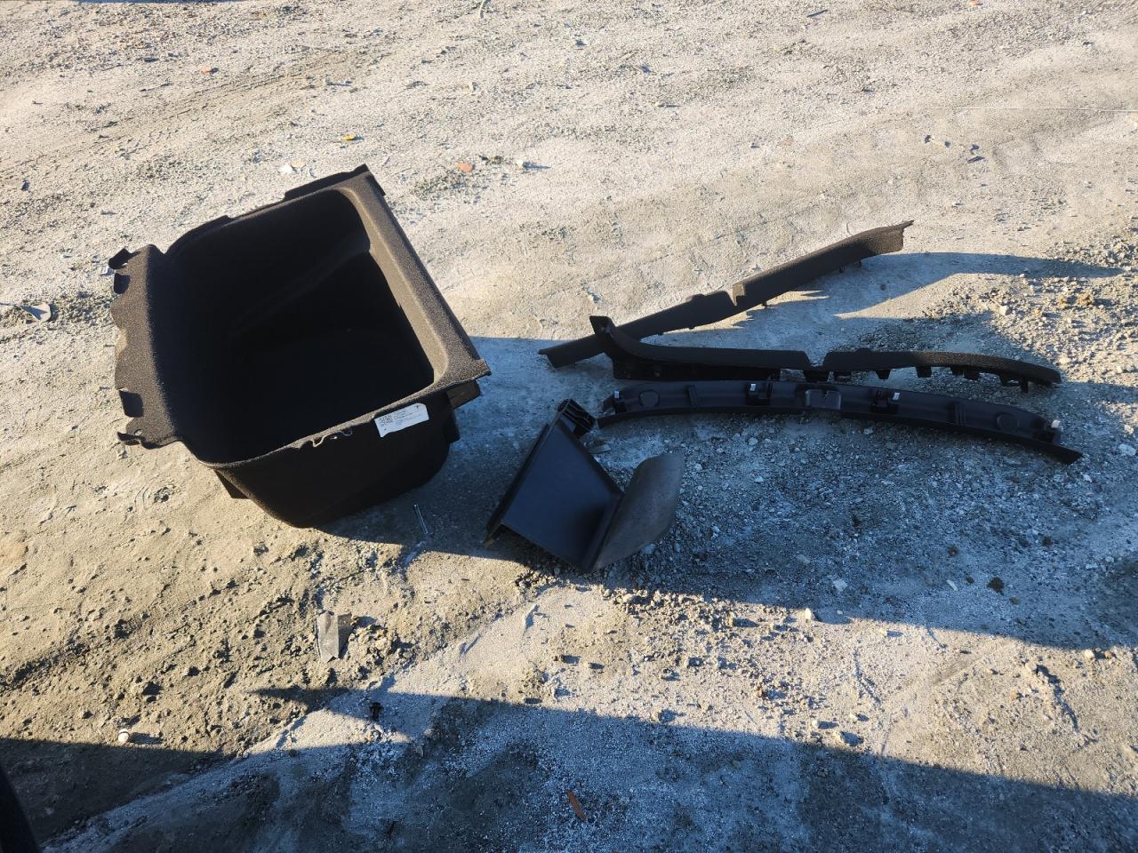 2023 Tesla Model Y VIN: 7SAYGDEE7PA182107 Lot: 90341585