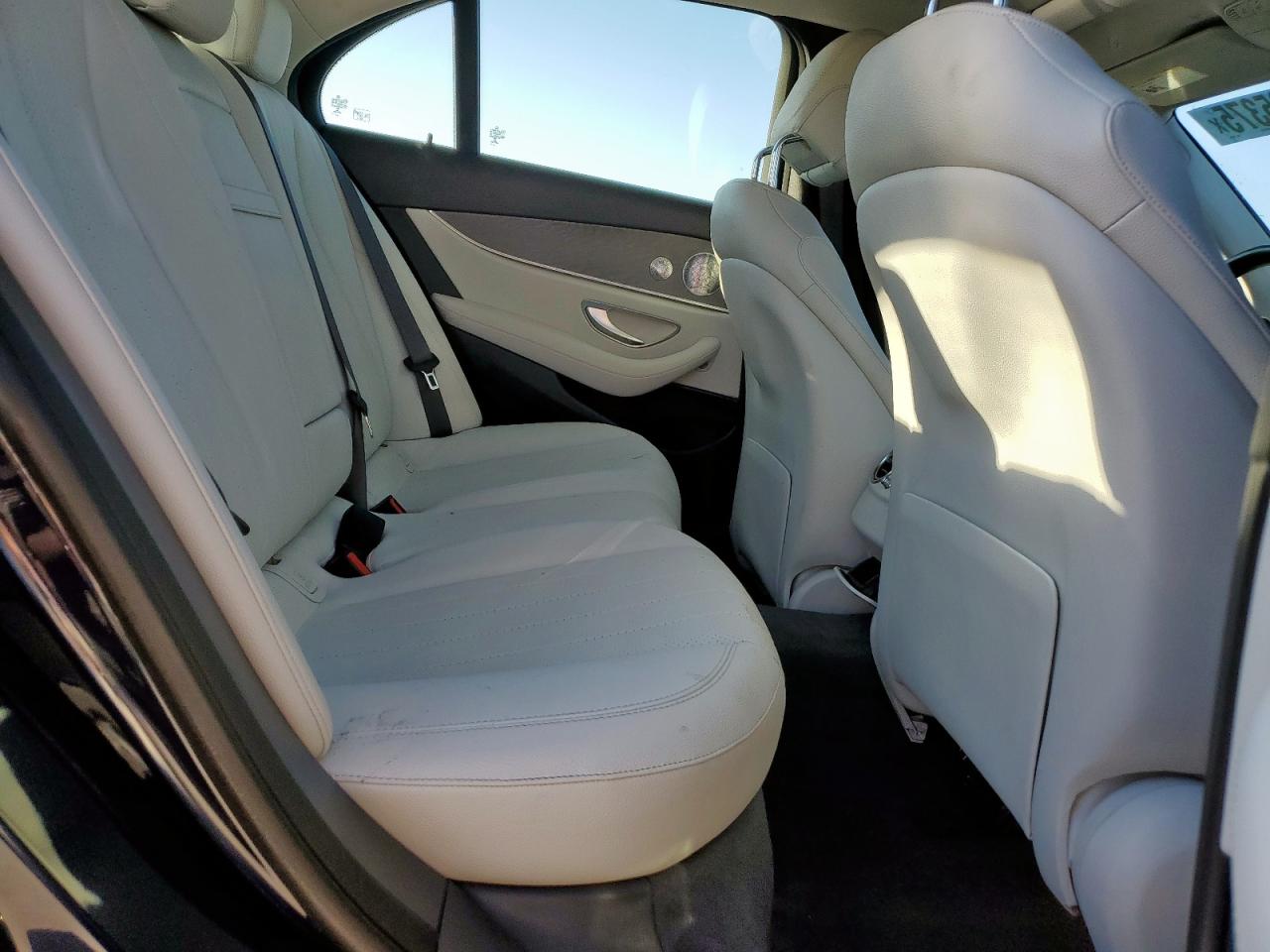 2021 Mercedes-Benz E 350 VIN: W1KZF8DB8MA890981 Lot: 82285375