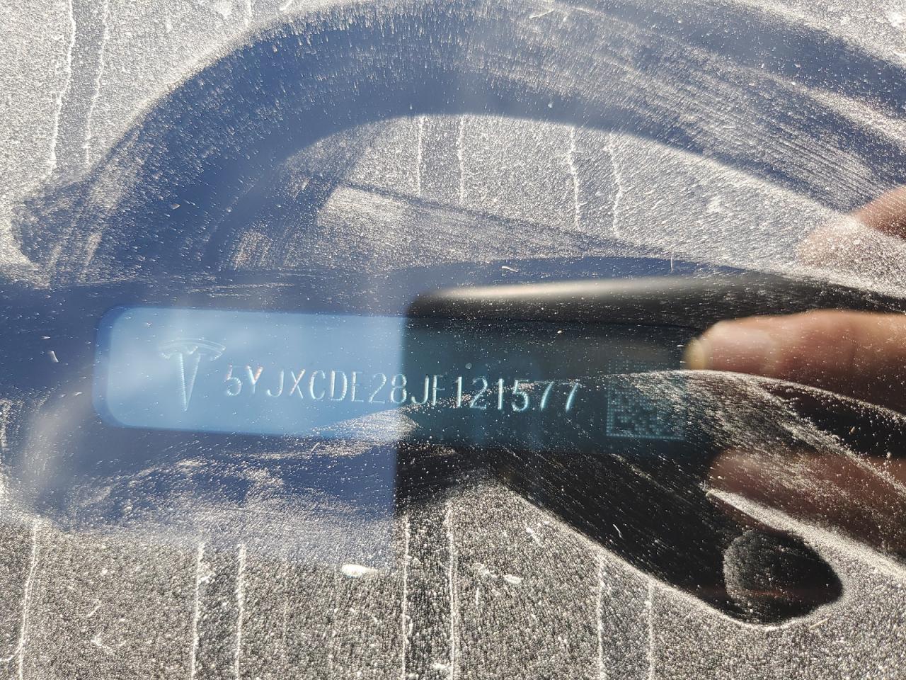 2018 Tesla Model X VIN: 5YJXCDE28JF121577 Lot: 84955175