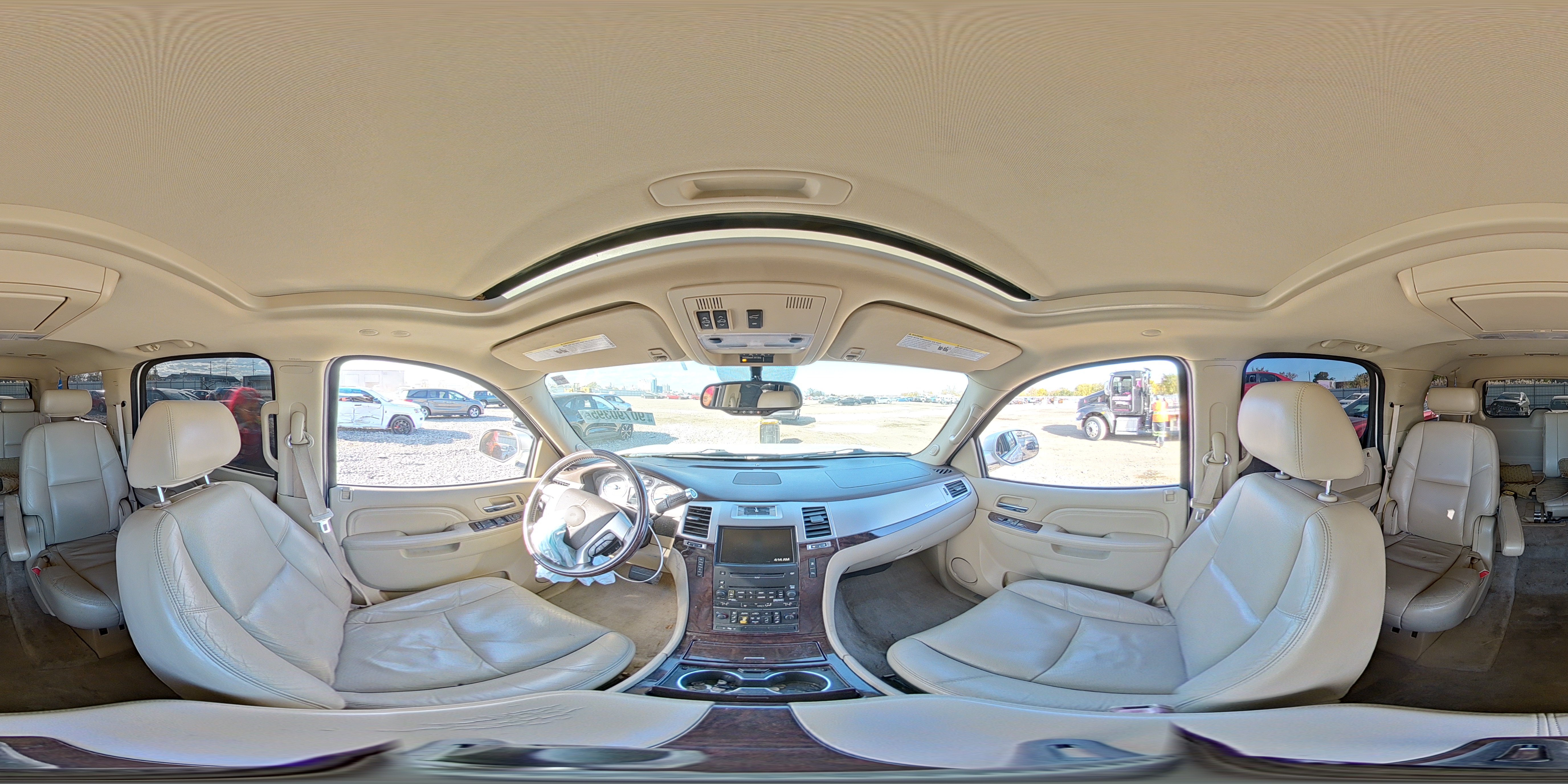 2010 Cadillac Escalade Luxury VIN: 1GYUKBEF2AR101391 Lot: 90790395