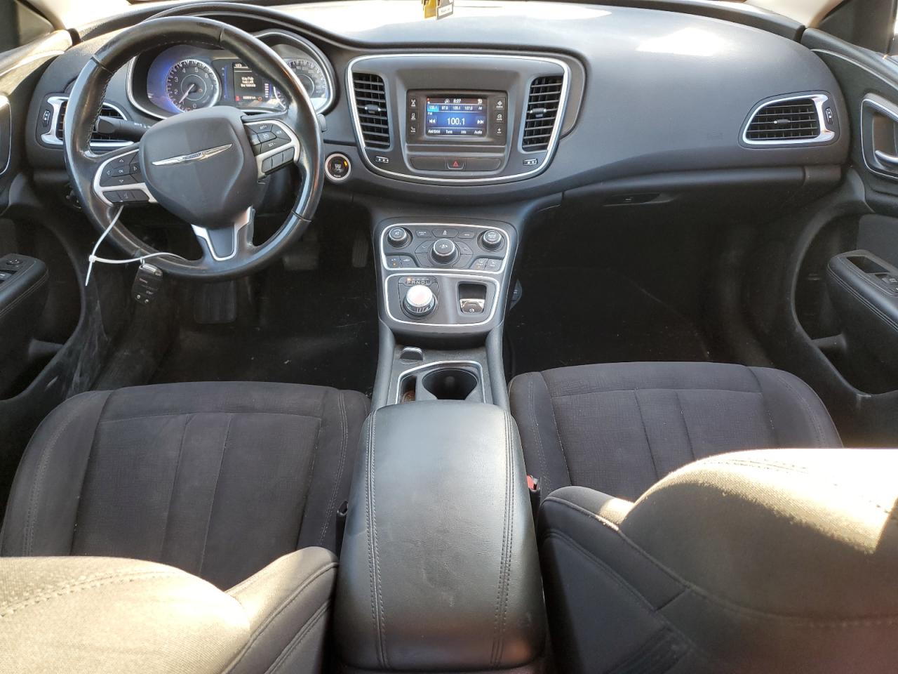 2015 Chrysler 200 Limited VIN: 1C3CCCAB9FN570679 Lot: 69926245