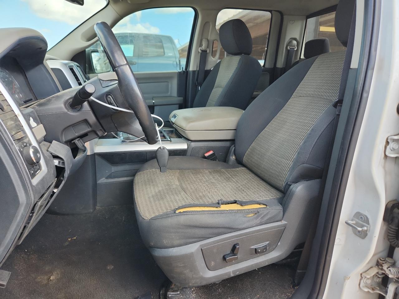 2010 Dodge Ram 1500 VIN: 1D7RB1GT8AS127131 Lot: 82058995