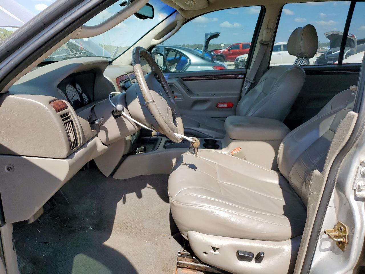 2002 Jeep Grand Cherokee Limited VIN: 1J4GX58N52C246058 Lot: 86188045