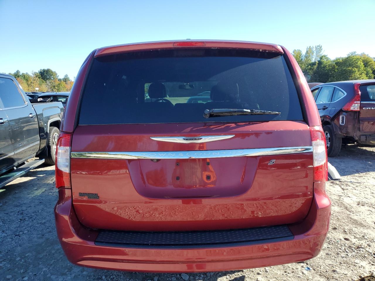 2015 Chrysler Town & Country S VIN: 2C4RC1HG0FR578314 Lot: 83798455