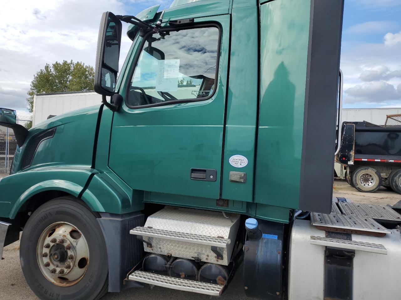 2016 Volvo Vnl Semi Truck VIN: 4V4NC9TH6GN930943 Lot: 82160155