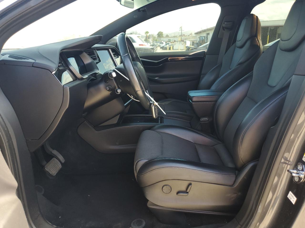 2018 Tesla Model X VIN: 5YJXCBE20JF119004 Lot: 86170465