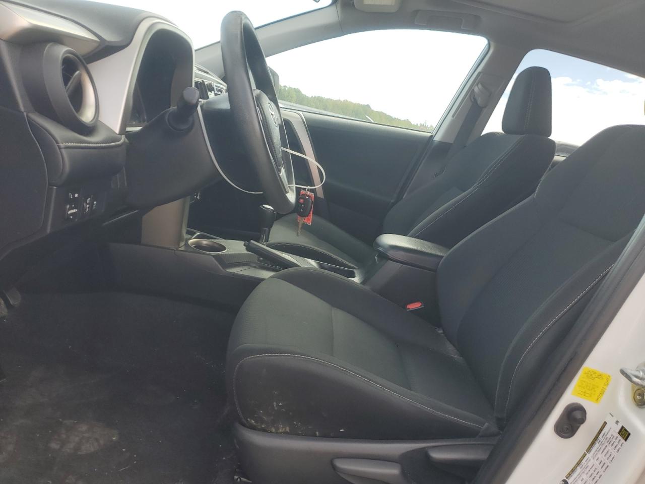 2015 Toyota Rav4 Xle VIN: 2T3WFREV2FW135440 Lot: 85684075