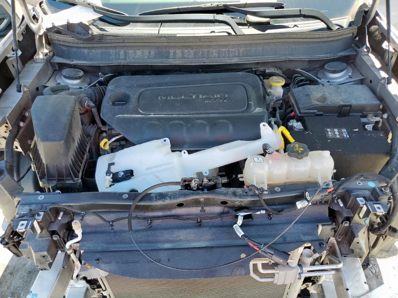 2019 Jeep Cherokee Latitude Plus VIN: 1C4PJLLB2KD264925 Lot: 82238095