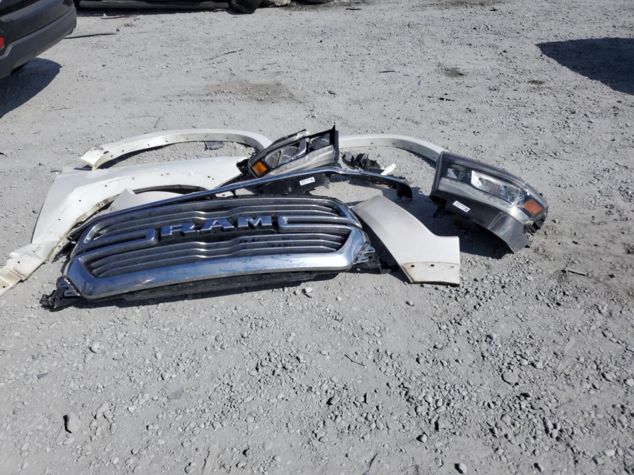 2020 Ram 1500 Laramie VIN: 1C6SRFJT2LN217798 Lot: 82749765