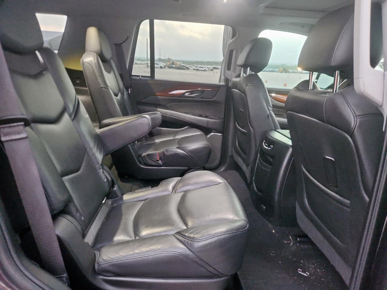 2018 Cadillac Escalade Luxury VIN: 1GYS3BKJ7JR135954 Lot: 89872895