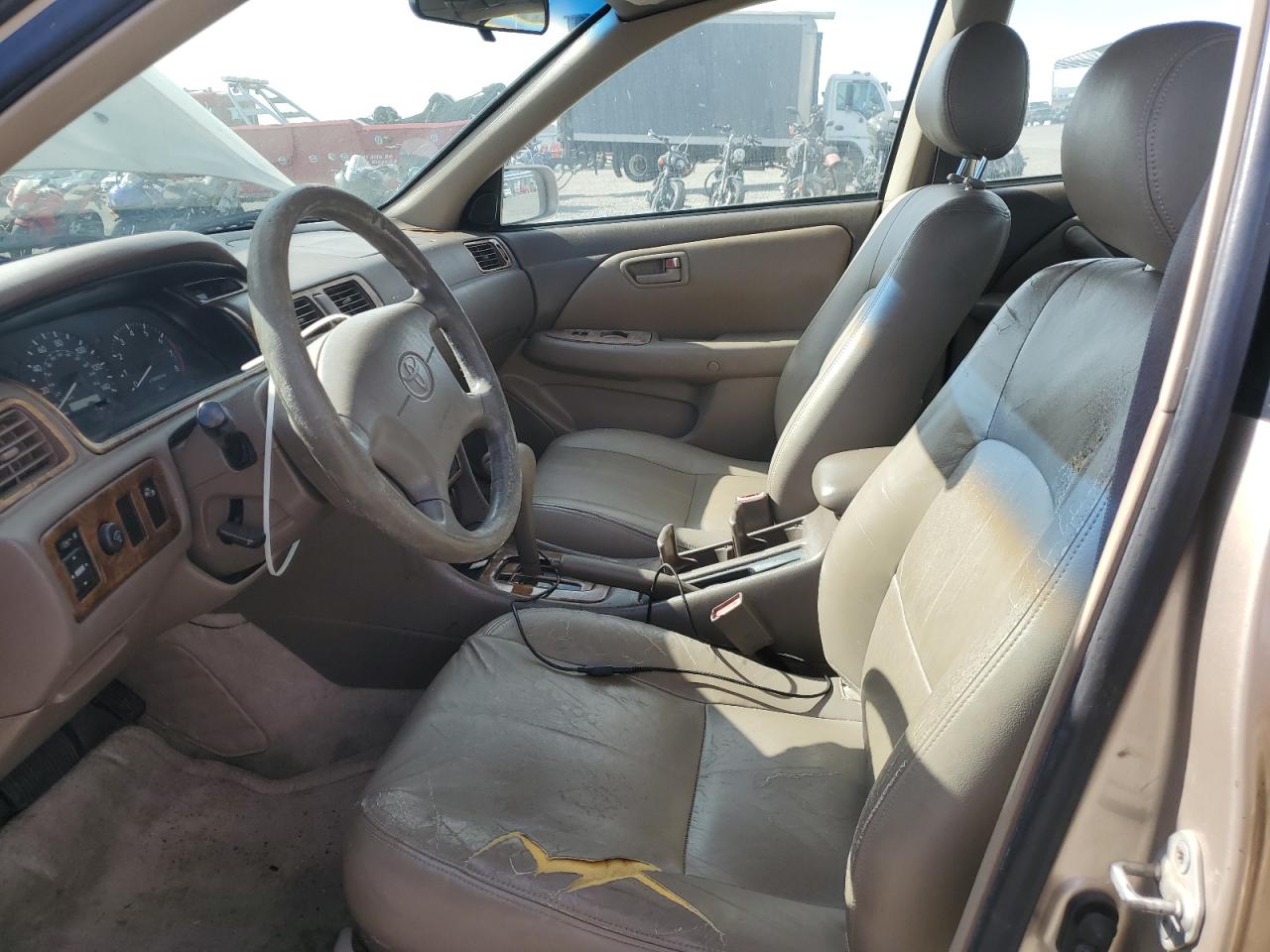 1999 Toyota Camry Le VIN: JT2BG22K3X0280093 Lot: 90652945