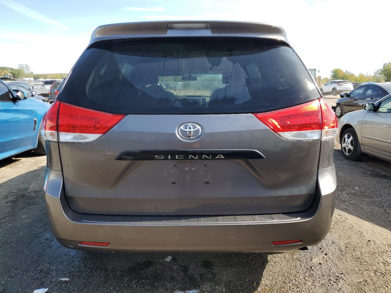 2011 Toyota Sienna VIN: 5TDZK3DC4BS024762 Lot: 80646665