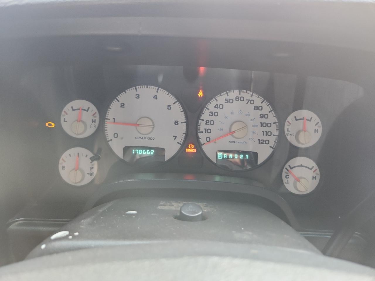 2004 Dodge Ram 1500 St VIN: 1D7HU18DX4J270394 Lot: 86296905