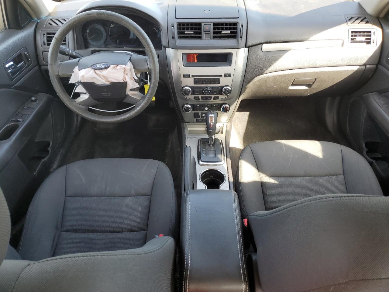 2010 Ford Fusion Se VIN: 3FAHP0HA4AR382777 Lot: 82485095