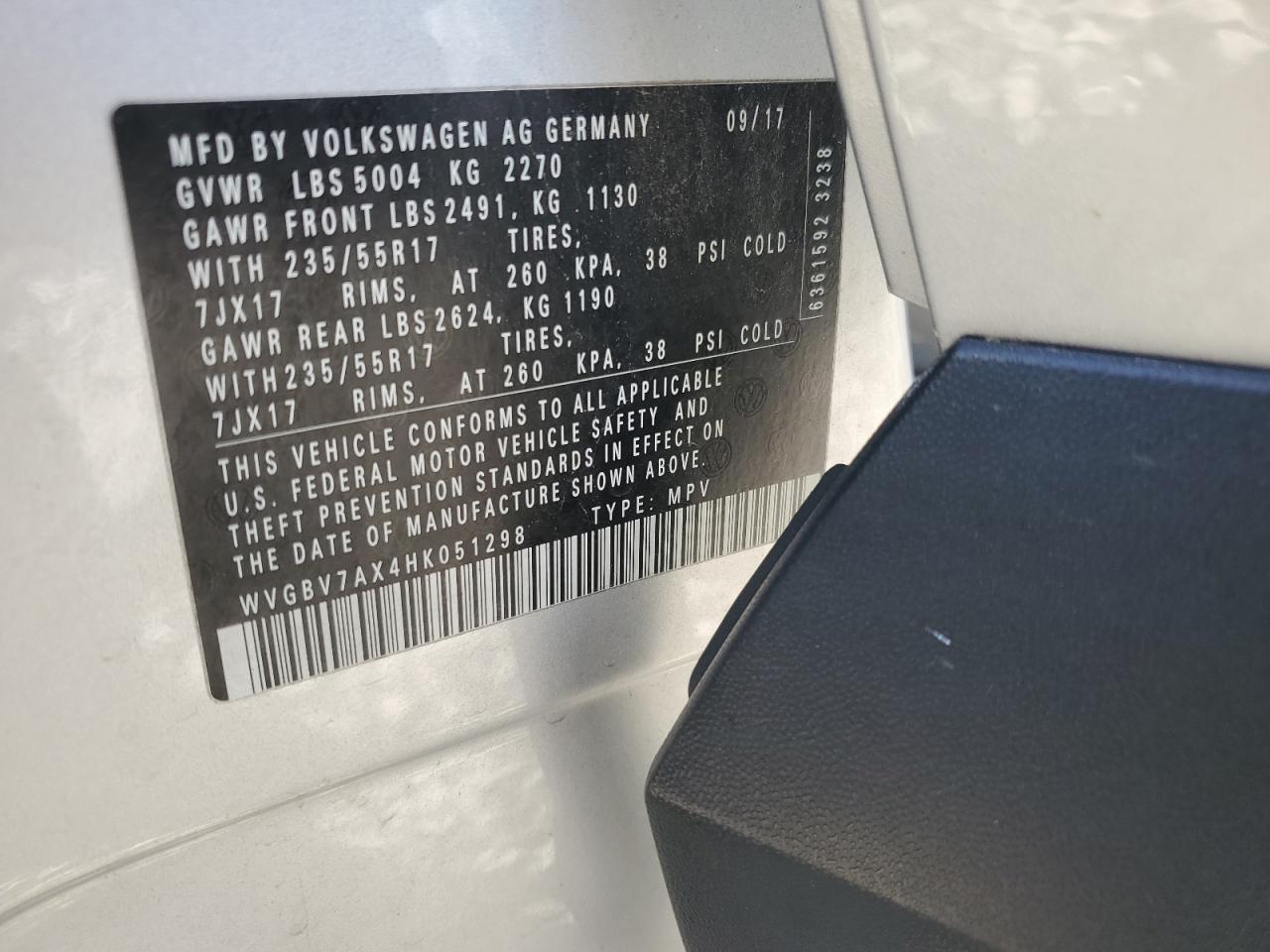 2017 Volkswagen Tiguan S VIN: WVGBV7AX4HK051298 Lot: 82281575