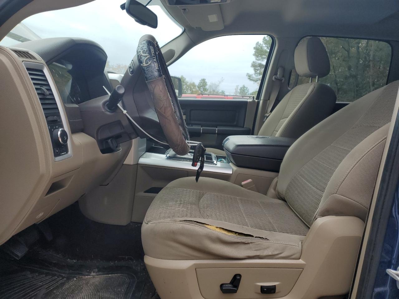 2009 Dodge Ram 1500 VIN: 1D3HB13T29S735998 Lot: 90414035