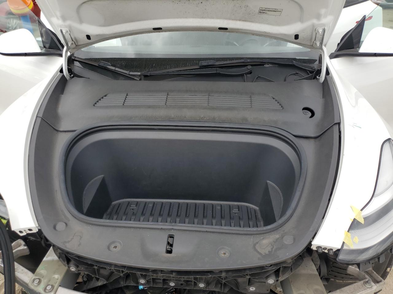 2022 Tesla Model Y VIN: 7SAYGAEE7NF327256 Lot: 85566075