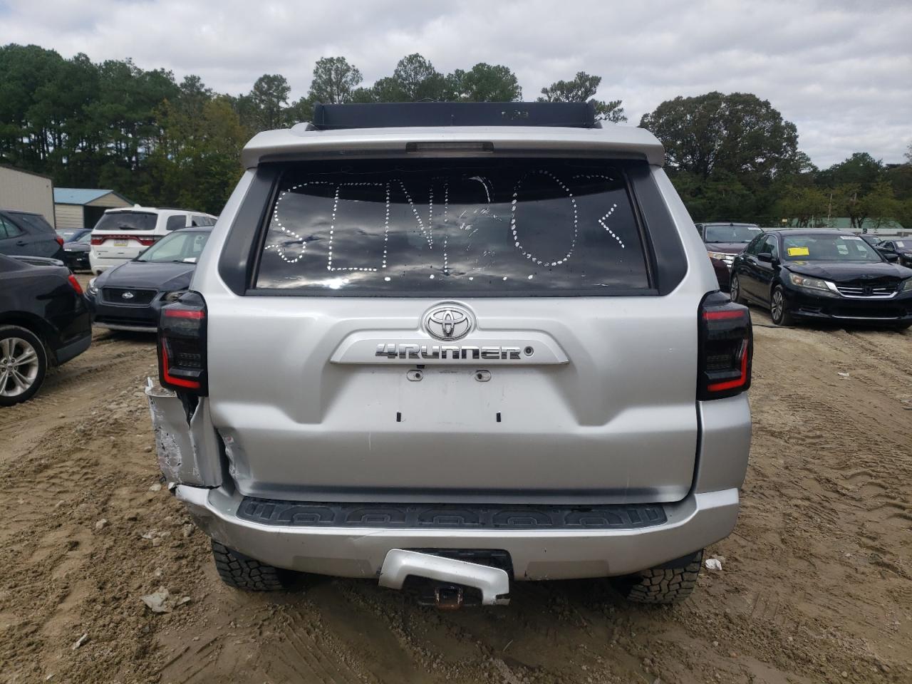 2017 Toyota 4Runner Sr5/Sr5 Premium VIN: JTEBU5JRXH5418597 Lot: 85906265