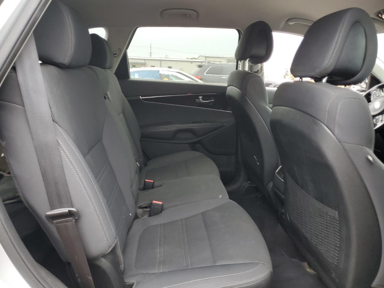 2016 Kia Sorento Lx VIN: 5XYPGDA55GG141016 Lot: 82411585