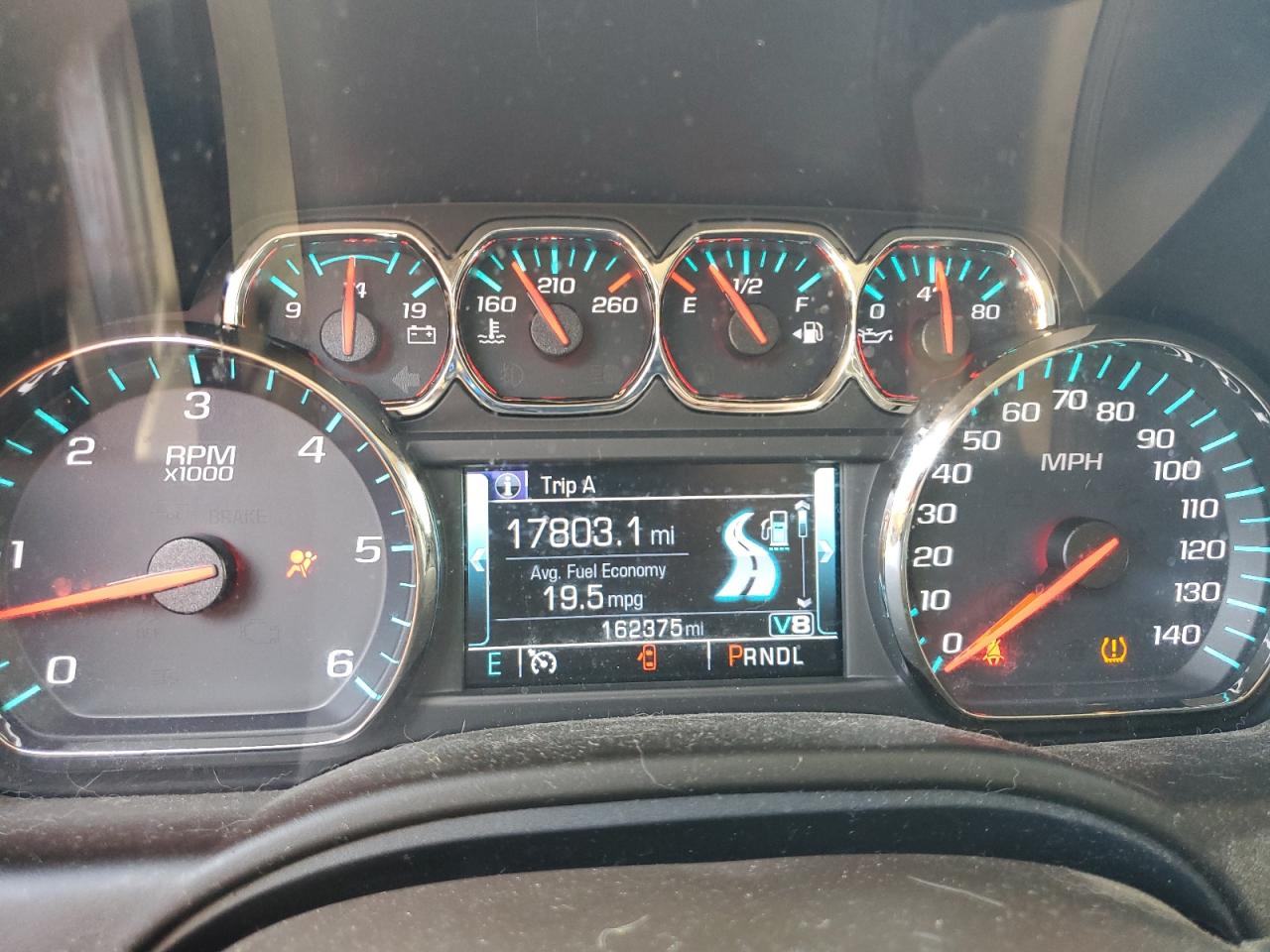 2018 Chevrolet Suburban C1500 Lt VIN: 1GNSCHKC3JR380266 Lot: 84815695
