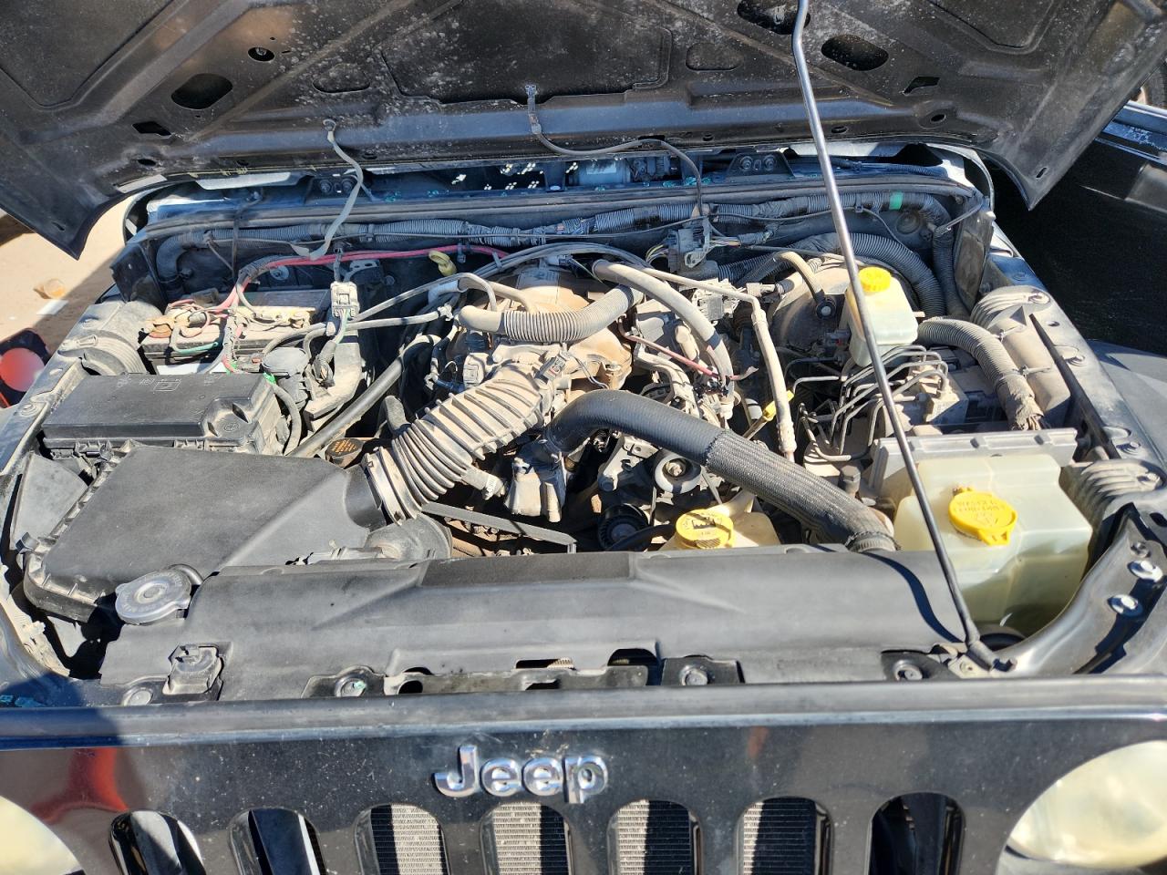 2007 Jeep Wrangler X VIN: 1J4GB39107L226581 Lot: 85562105