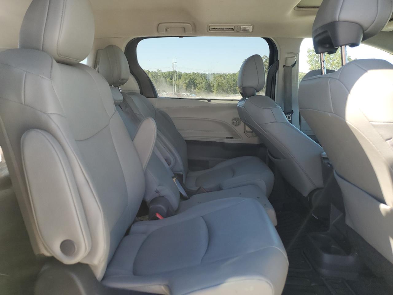 2023 Toyota Sienna Xle VIN: 5TDYRKEC7PS175697 Lot: 84952315