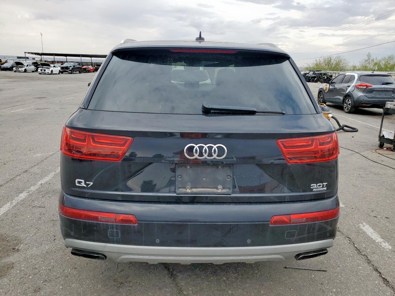 2017 Audi Q7 Premium Plus VIN: WA1LAAF79HD013980 Lot: 85391015