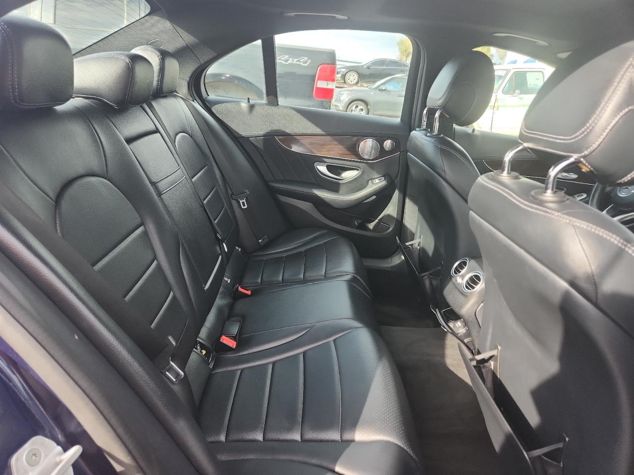 2015 Mercedes-Benz C 400 4Matic VIN: 55SWF6GB1FU040390 Lot: 86332605