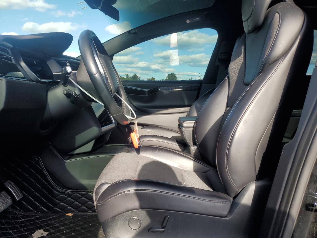 2018 Tesla Model X VIN: 5YJXCDE27JF089561 Lot: 90622115