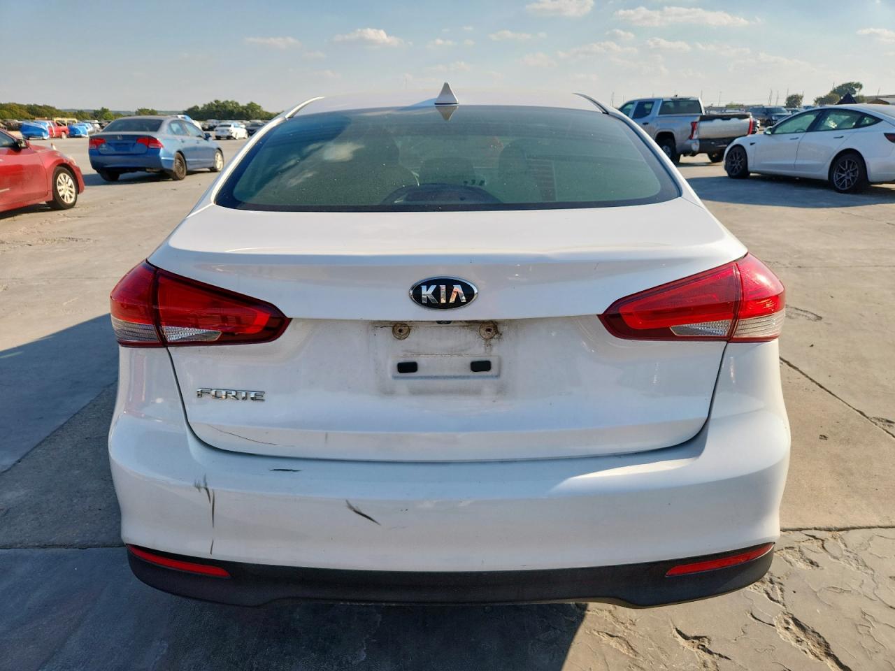 2018 Kia Forte Lx VIN: 3KPFL4A73JE182550 Lot: 84943045
