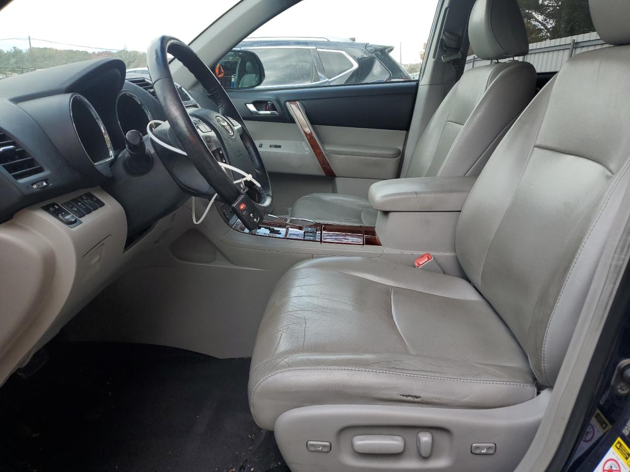 2013 Toyota Highlander Limited VIN: 5TDDK3EH5DS182695 Lot: 82562275