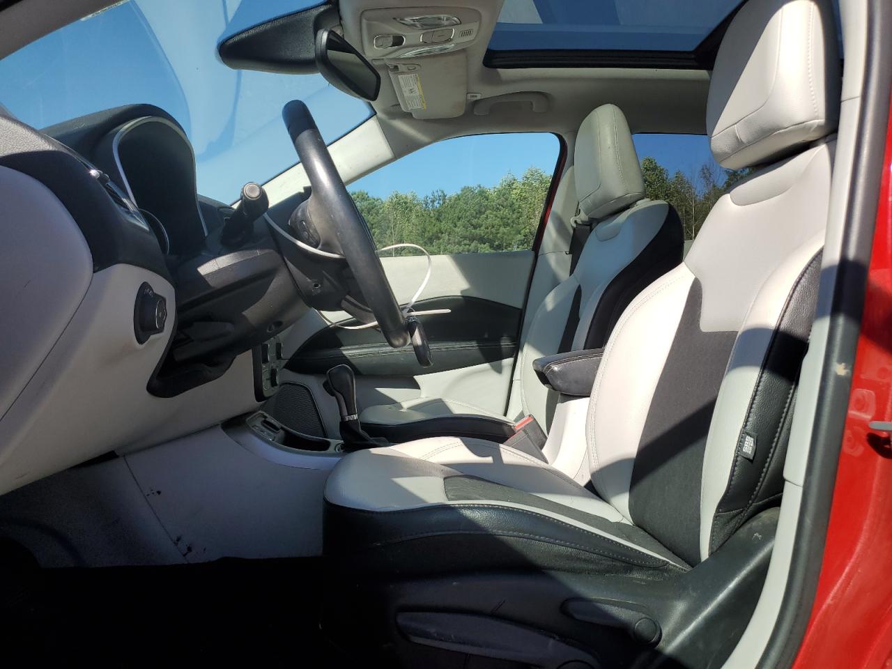 2019 Jeep Compass Latitude VIN: 3C4NJCBB8KT730733 Lot: 85387635