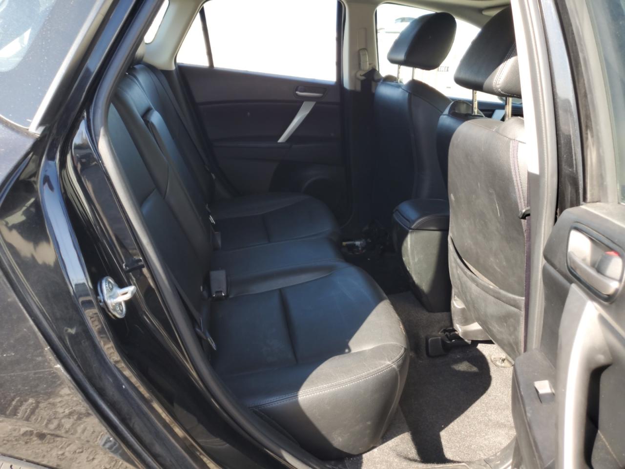 2011 Mazda 3 S VIN: JM1BL1M54B1432843 Lot: 81979545