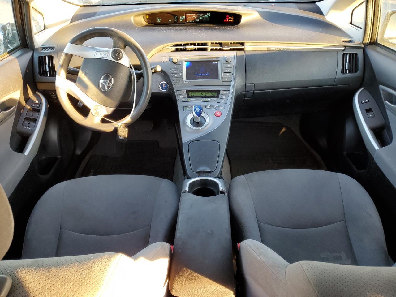 2015 Toyota Prius VIN: JTDKN3DU7F0445031 Lot: 82609315