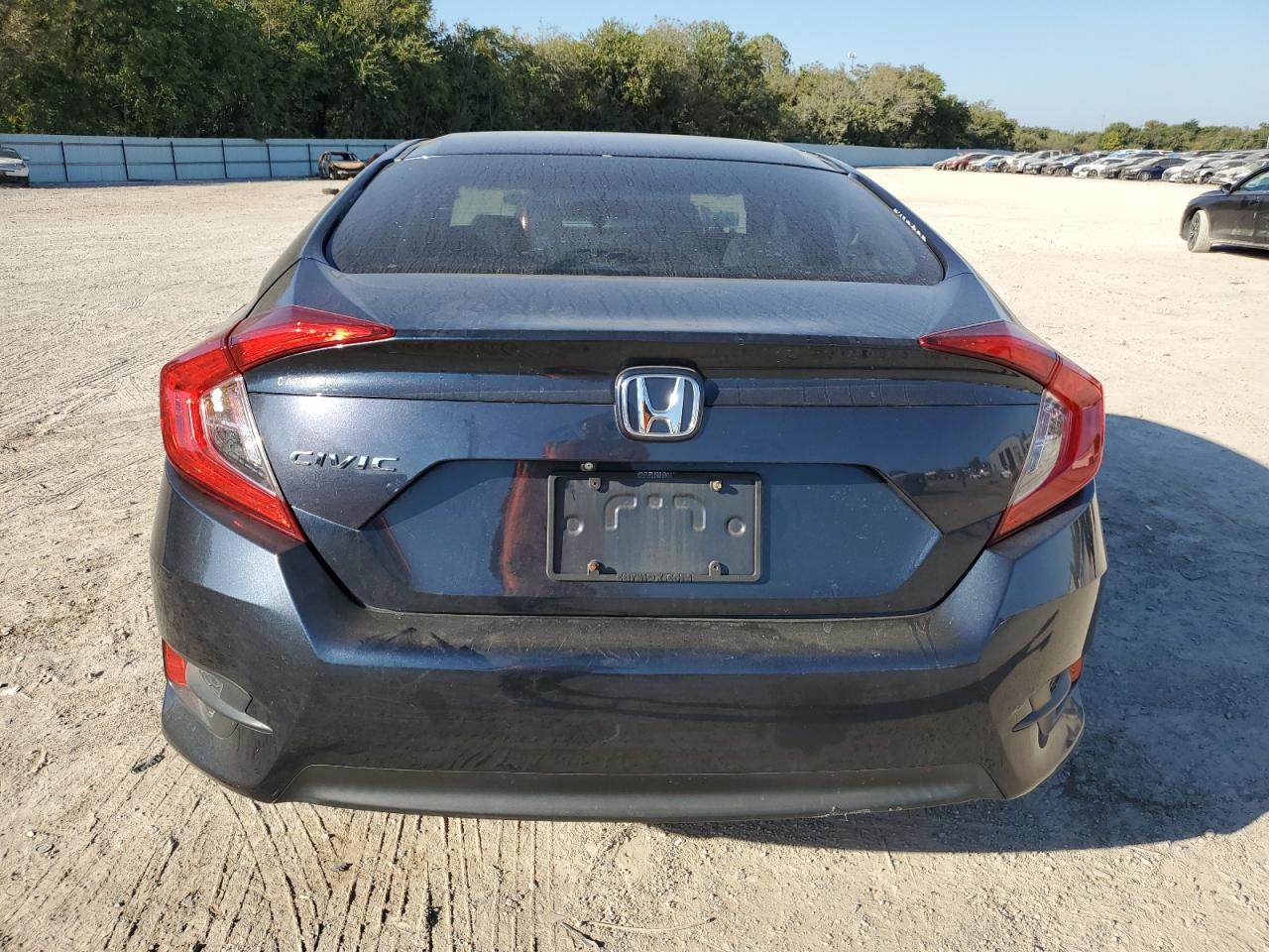 2017 Honda Civic VIN: 19XFC2F56HE063218 Lot: 82441185