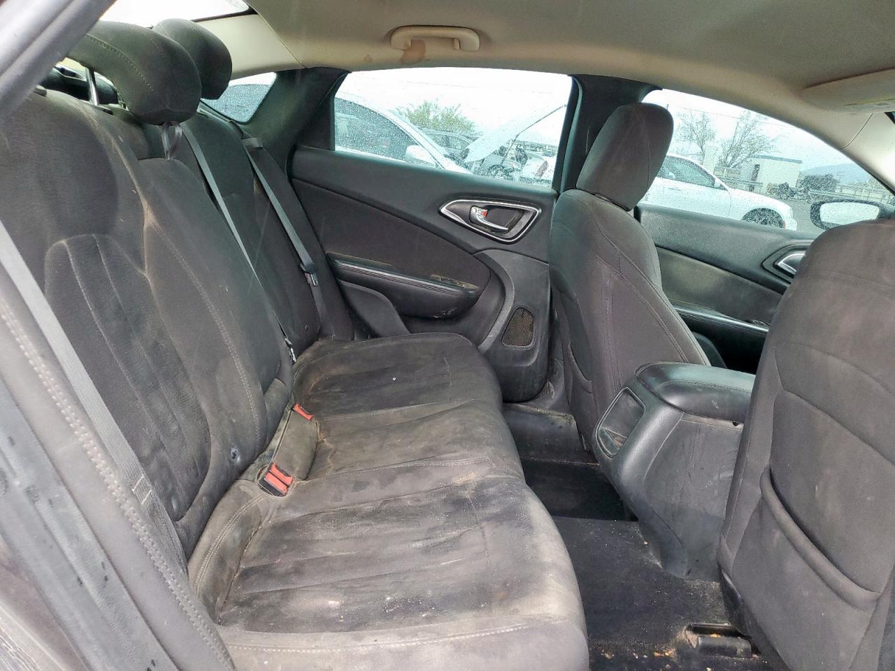 2015 Chrysler 200 Limited VIN: 1C3CCCAB1FN660389 Lot: 85376135