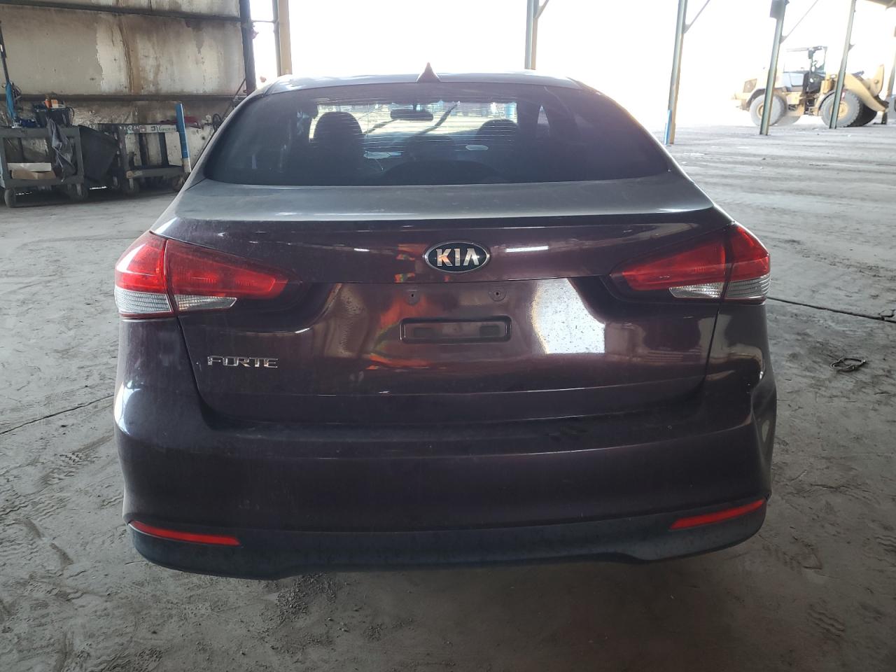 2017 Kia Forte Lx VIN: 3KPFK4A7XHE125193 Lot: 84955945