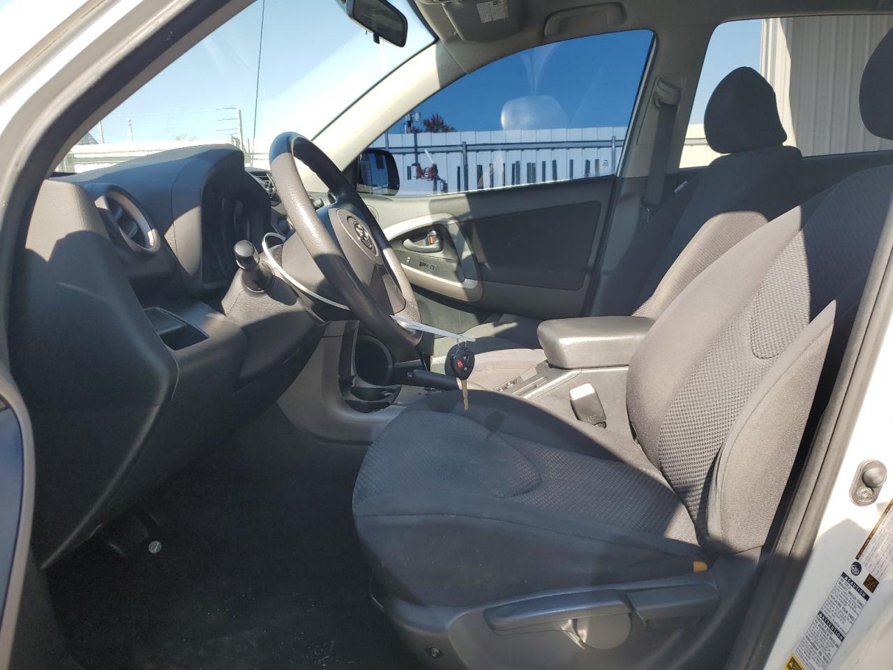 2008 Toyota Rav4 Sport VIN: JTMBK32V486044766 Lot: 90294665