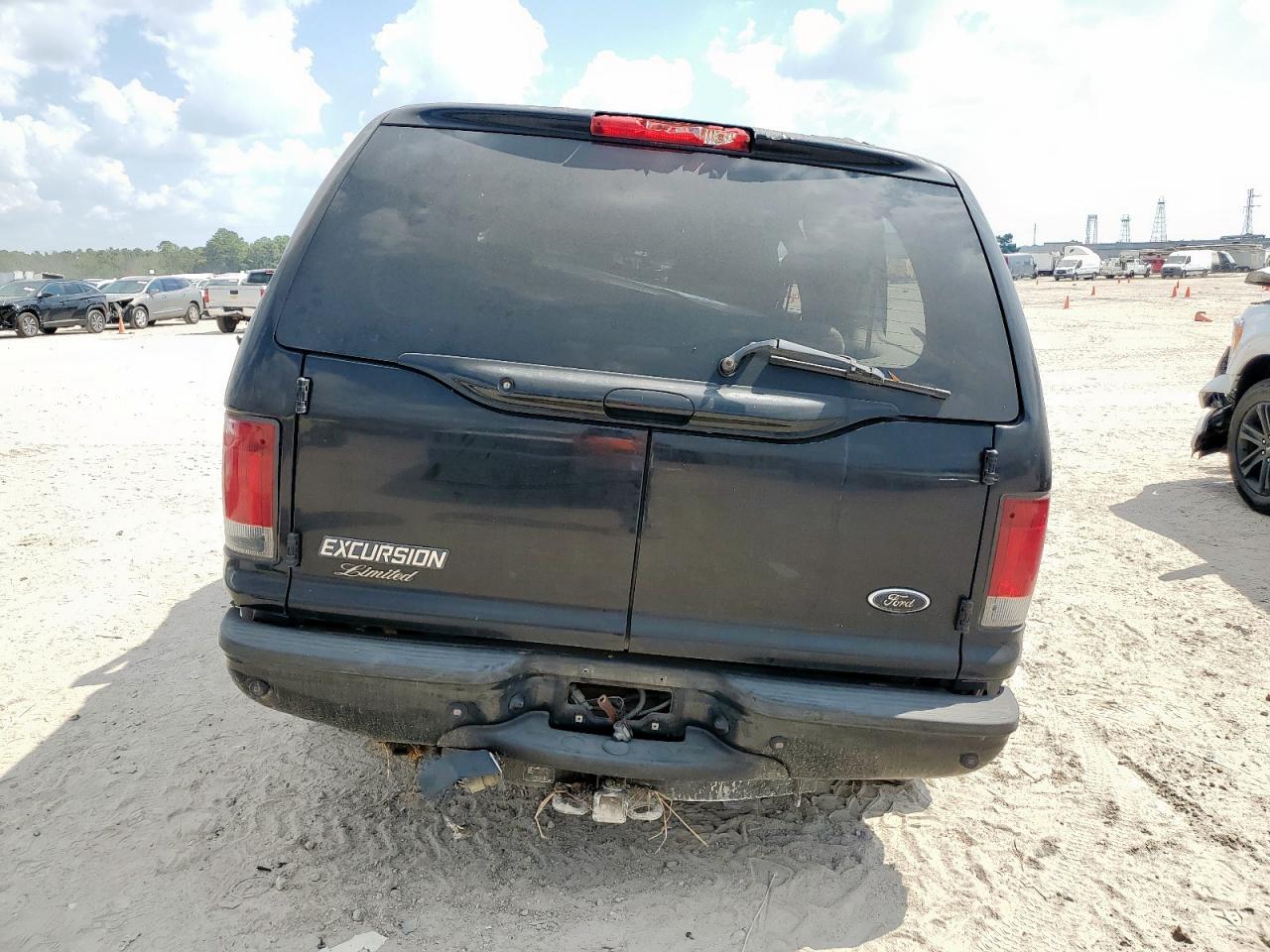2005 Ford Excursion Limited VIN: 1FMSU43P15ED38431 Lot: 84964975